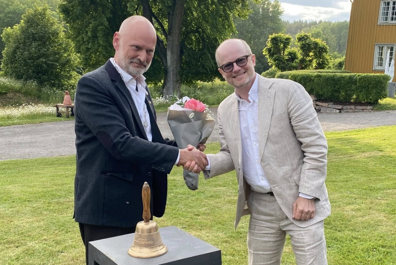 Ønsker en god, varm og lang sommerferie.