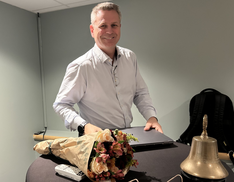 Arne Hestne Senior vice president i Kongsberggruppen  hold foredrag